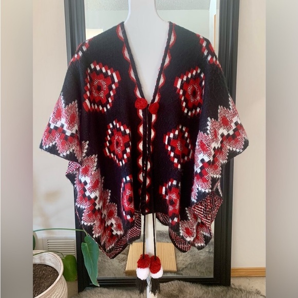 Elan Black Red & White Wrap Shawl With Tassel Tie - Picture 5 of 5